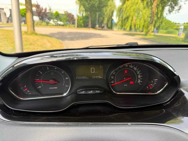 Peugeot 208 1.2 puretech style, 1-xvd-60 - afbeelding 6 van  15