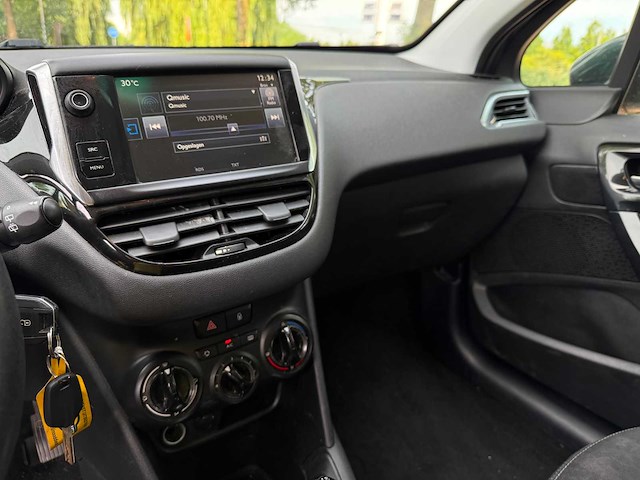 Peugeot 208 1.2 puretech style, 1-xvd-60 - afbeelding 14 van  15