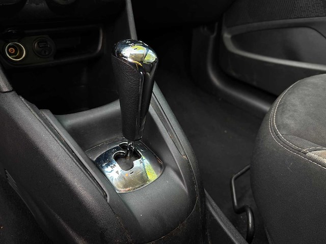Peugeot 208 1.2 puretech style, 1-xvd-60 - afbeelding 15 van  15