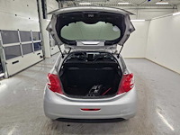 Peugeot 208 1.2 puretech style; gg-591-h - afbeelding 7 van  7