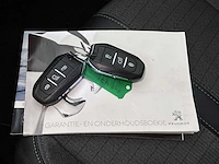 Peugeot 208 1.2 turbo allure pack | p-710-bz i - afbeelding 16 van  25