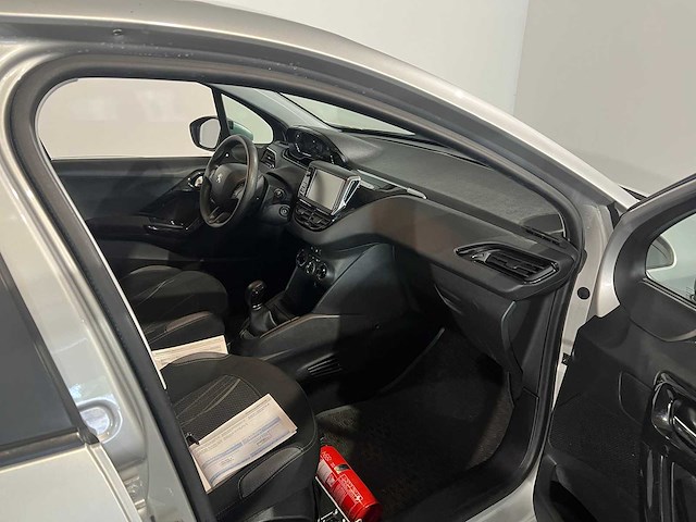 Peugeot 208 1.2 vti allure, jv-227-n - afbeelding 18 van  19