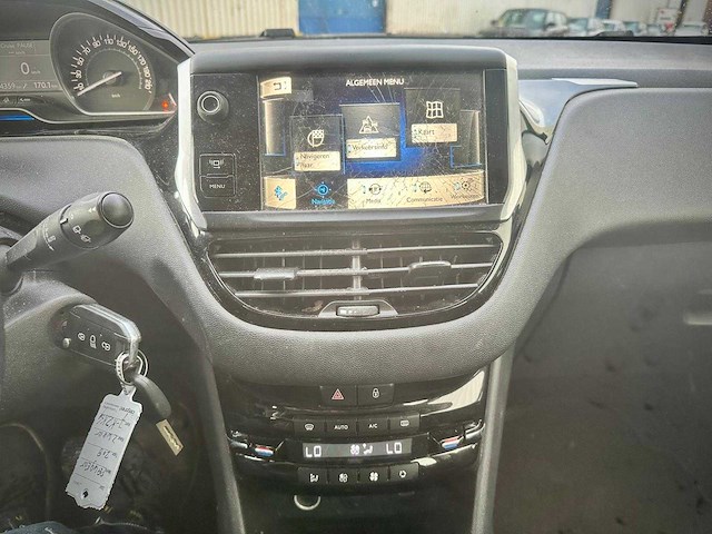 Peugeot 208 1.2 vti envy , 7-kzk-64 - afbeelding 11 van  14