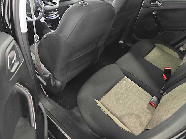 Peugeot 208 1.2 vti oxygo ; 9-thg-01 - afbeelding 11 van  14