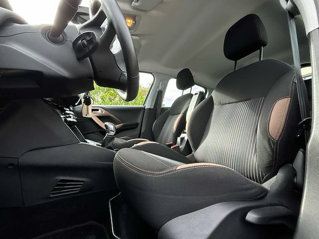 Peugeot 208 1.2 vti urban soul | 2-sjl-18 - afbeelding 29 van  34
