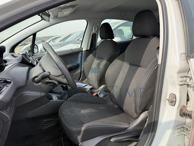 Peugeot 208 1.2i puretech active, 2017 - afbeelding 29 van  29