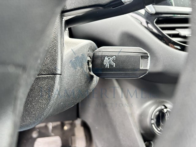 Peugeot 208 1.2i puretech active s&s etg 82 at, 2015 - afbeelding 13 van  37