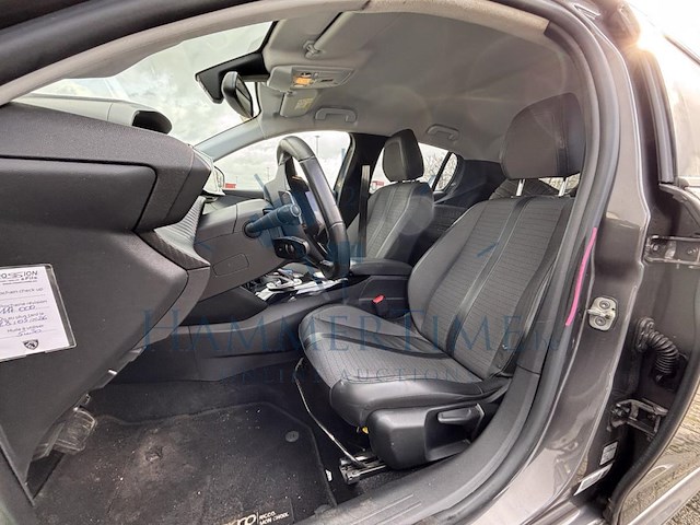 Peugeot 208 1.2i puretech allure (eu6.3) 101 at,2021 - afbeelding 2 van  38