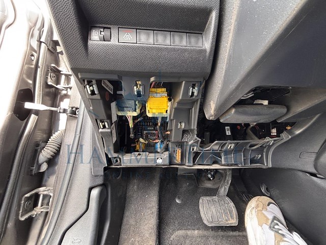 Peugeot 208 1.2i puretech allure (eu6.3) 101 at,2021 - afbeelding 17 van  38