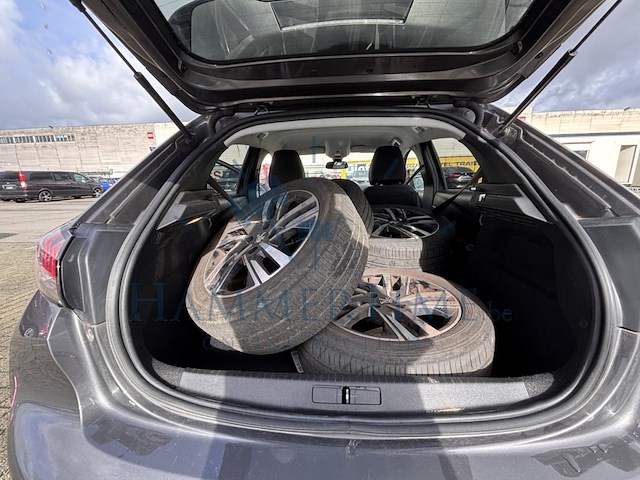 Peugeot 208 1.2i puretech allure (eu6.3) 101 at,2021 - afbeelding 20 van  38