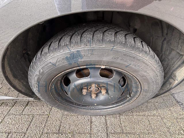 Peugeot 208 1.2i puretech allure (eu6.3) 101 at,2021 - afbeelding 24 van  38