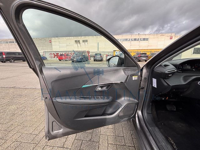 Peugeot 208 1.2i puretech allure (eu6.3) 101 at,2021 - afbeelding 38 van  38