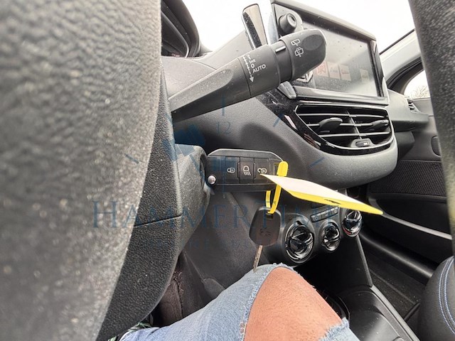 Peugeot 208 1.2i puretech signature s&s (eu6.2), 2019 - afbeelding 11 van  33