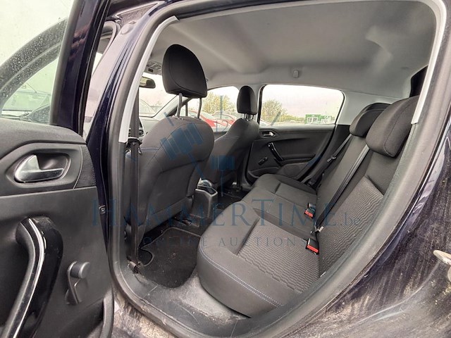 Peugeot 208 1.2i puretech signature s&s (eu6.2), 2019 - afbeelding 14 van  33