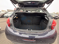 Peugeot 208 1.2i puretech signature s&s (eu6.2), 2019 - afbeelding 16 van  33