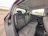 Peugeot 208 1.2i puretech signature s&s (eu6.2), 2019 - afbeelding 17 van  33