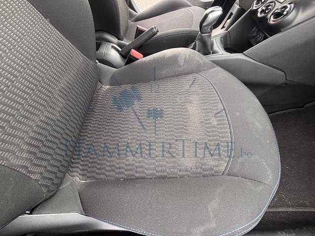 Peugeot 208 1.2i puretech signature s&s (eu6.2), 2019 - afbeelding 19 van  33