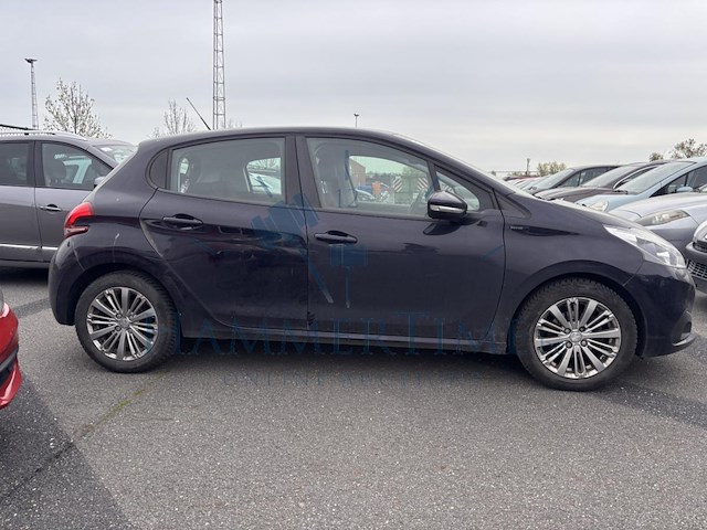 Peugeot 208 1.2i puretech signature s&s (eu6.2), 2019 - afbeelding 28 van  33