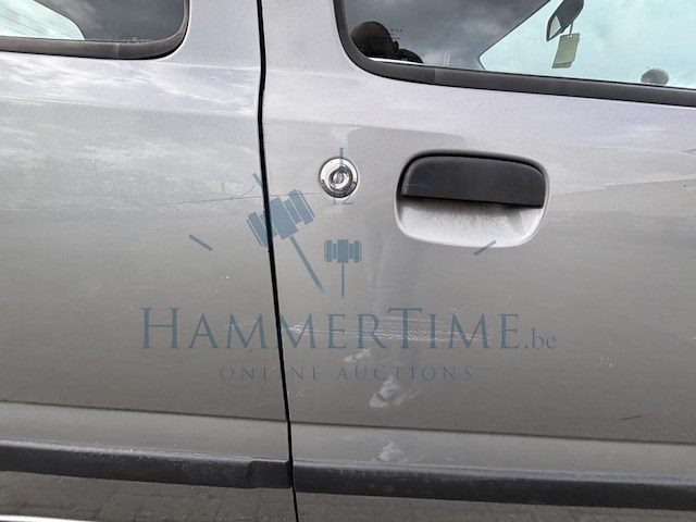 Peugeot 208 1.2i puretech signature s&s (eu6.2),2005 - afbeelding 24 van  37