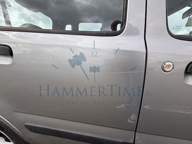 Peugeot 208 1.2i puretech signature s&s (eu6.2),2005 - afbeelding 25 van  37