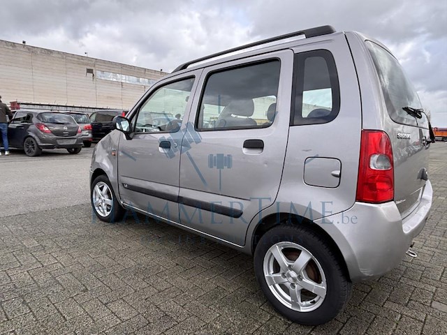 Peugeot 208 1.2i puretech signature s&s (eu6.2),2005 - afbeelding 35 van  37