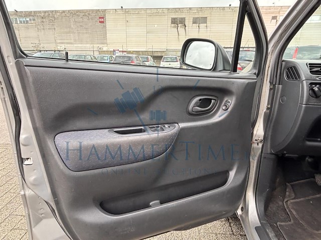 Peugeot 208 1.2i puretech signature s&s (eu6.2),2005 - afbeelding 37 van  37