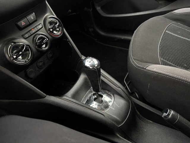 Peugeot 208 1.4 e-hdi active 2013 | 3-sjg-05 - afbeelding 3 van  11