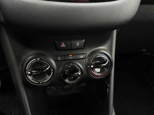 Peugeot 208 1.4 e-hdi active 2013 | 3-sjg-05 - afbeelding 11 van  11