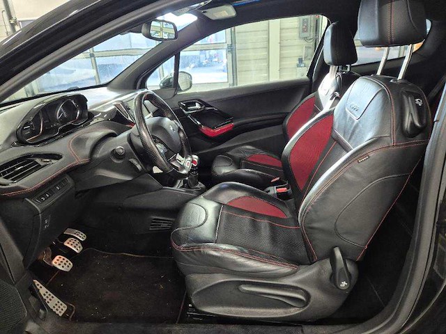 Peugeot 208 1.6 thp gti; gk-417-p - afbeelding 9 van  17