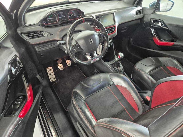 Peugeot 208 1.6 thp gti; gk-417-p - afbeelding 10 van  17