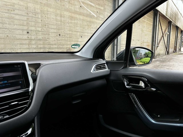 Peugeot 208 1.6 vti allure 120pk 2012 (origineel-nl), 80-xnl-3 - afbeelding 28 van  41