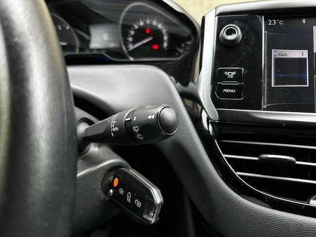 Peugeot 208 1.6 vti allure 120pk 2012 (origineel-nl), 80-xnl-3 - afbeelding 18 van  35