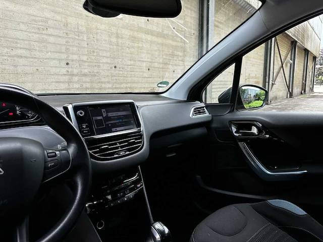 Peugeot 208 1.6 vti allure 120pk 2012 (origineel-nl), 80-xnl-3 - afbeelding 14 van  42