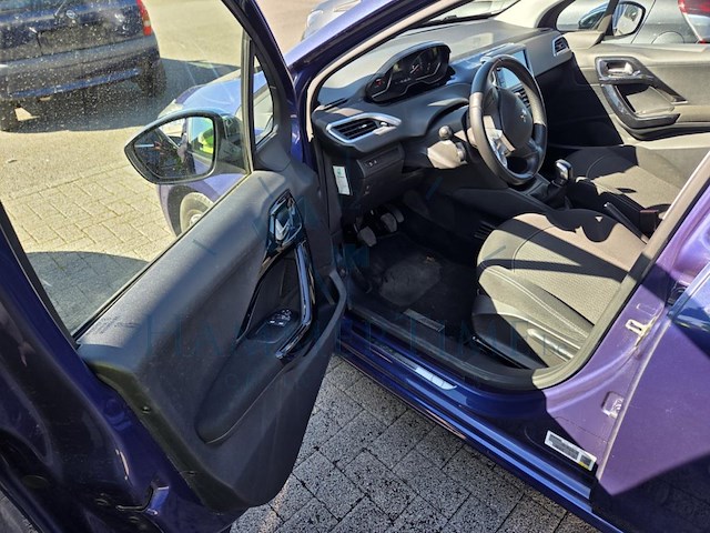 Peugeot 208 208 1.2i puretech style 82, 2017 - afbeelding 4 van  46