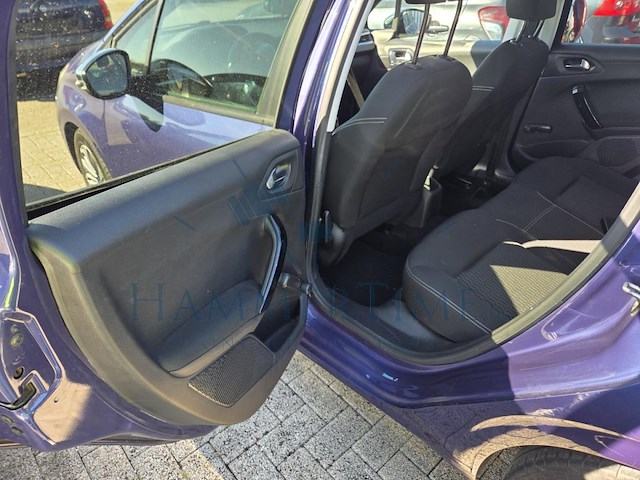 Peugeot 208 208 1.2i puretech style 82, 2017 - afbeelding 6 van  46