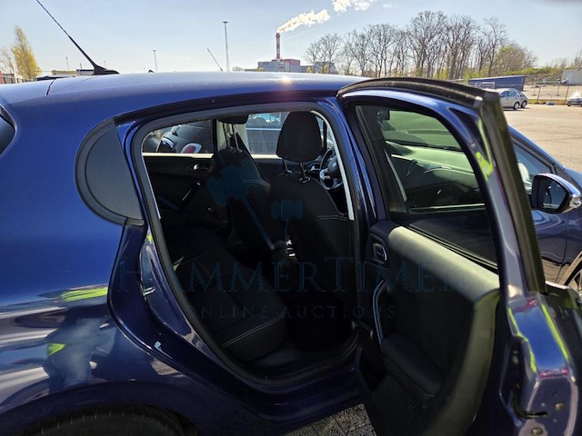 Peugeot 208 208 1.2i puretech style 82, 2017 - afbeelding 10 van  46