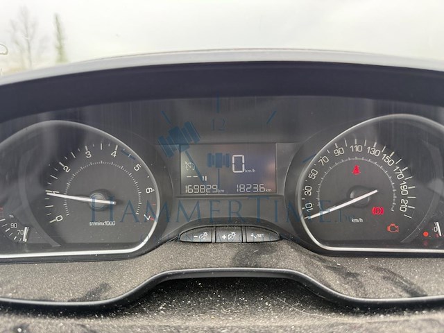 Peugeot 208 active puretech 82 st/st, 2019 - afbeelding 7 van  32