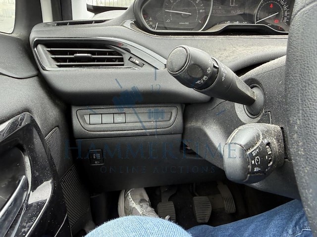 Peugeot 208 active puretech 82 st/st, 2019 - afbeelding 15 van  32