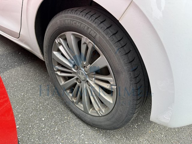 Peugeot 208 active puretech 82 st/st, 2019 - afbeelding 17 van  32