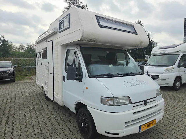 Peugeot 230 bed - bank - wc - camper - afbeelding 6 van  13