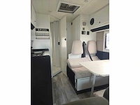 Peugeot 230 bed - bank - wc - camper - afbeelding 10 van  13