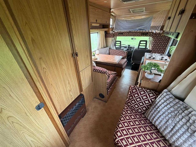 Peugeot 280l kampeerwagen bürstner camper 64-vp-nr - afbeelding 8 van  18