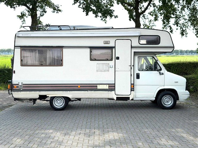 Peugeot 280l kampeerwagen bürstner camper 64-vp-nr - afbeelding 14 van  18