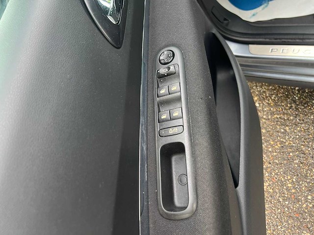 Peugeot 3008 - 1.6 thp st automaat, 84-rpv-1 - afbeelding 11 van  22