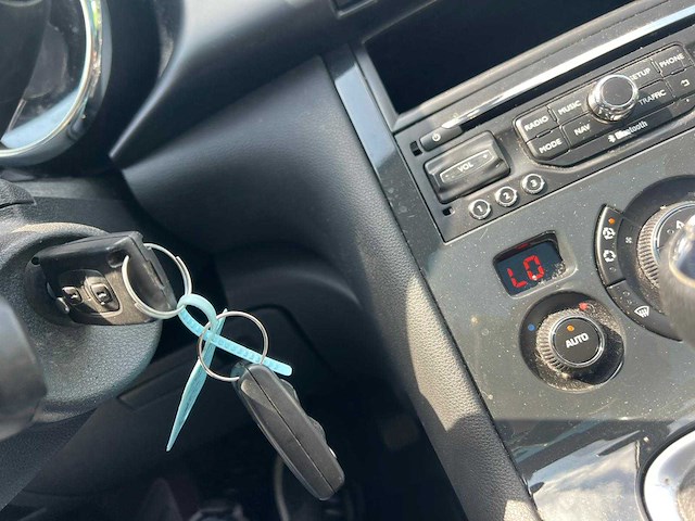 Peugeot 3008 1.2 puretech allure 0,* hk-877-l - afbeelding 9 van  27