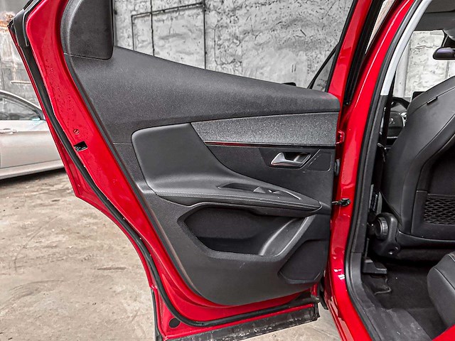 Peugeot 3008 1.2 puretech allure 131pk 2019, g-246-kz - afbeelding 28 van  43