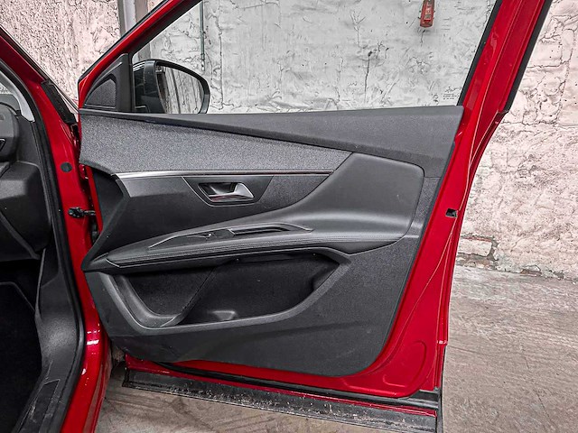 Peugeot 3008 1.2 puretech allure 131pk 2019, g-246-kz - afbeelding 28 van  36