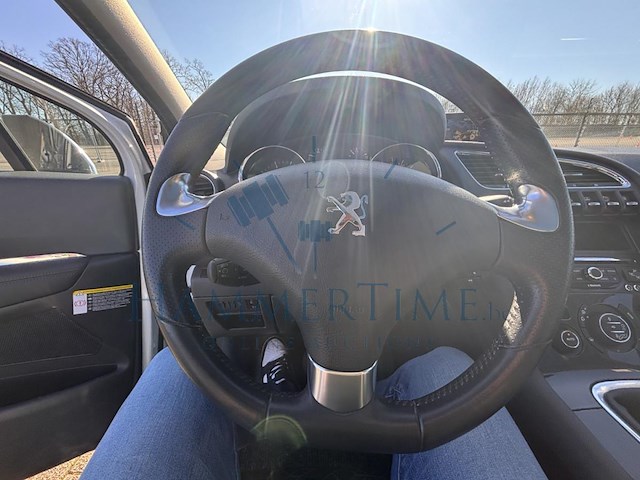 Peugeot 3008 1.2 puretech allure, 2016 - afbeelding 14 van  35