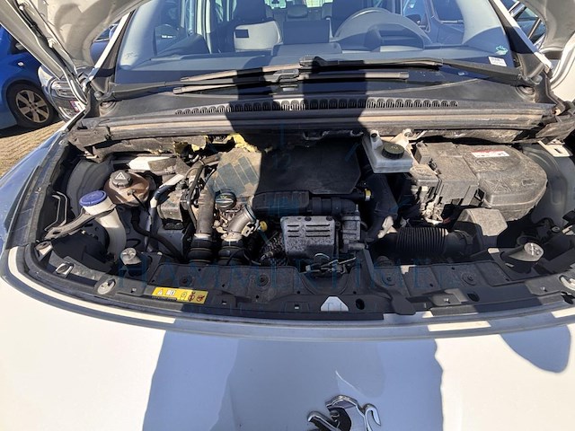 Peugeot 3008 1.2 puretech allure, 2016 - afbeelding 26 van  35