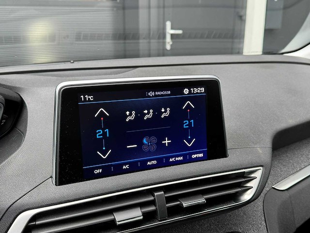 Peugeot 3008 1.2 puretech allure 2018 | st-039-k iaw - afbeelding 17 van  34